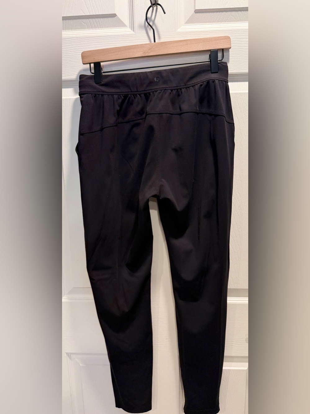 lululemon Black Drawstring Slim Fit Athletic Pants Women’s Size 6 Gummy Logo - Picture 8 of 11